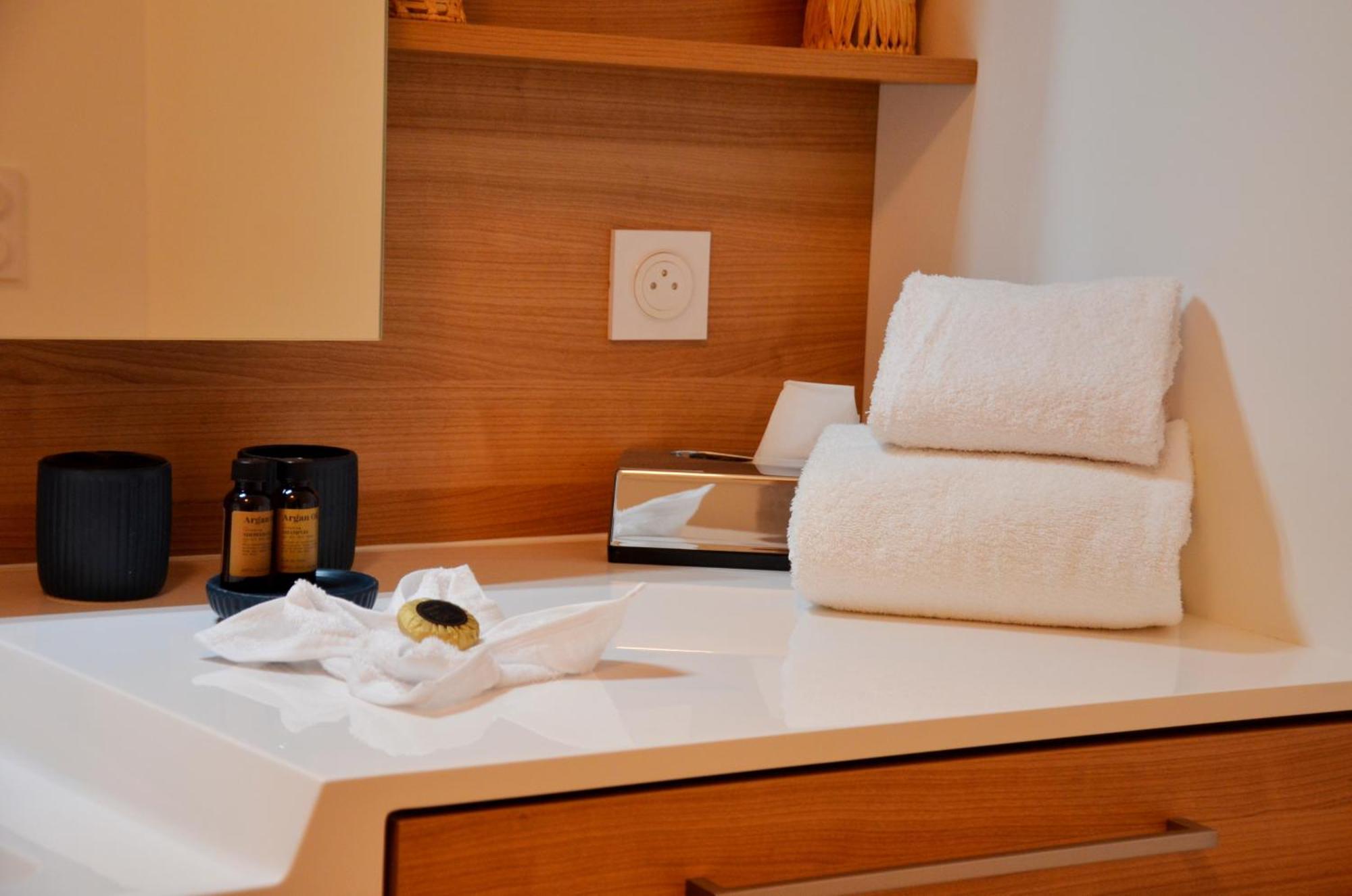 Residence Services Seniors - Domitys Les Jardins D'Ahna Dinan Esterno foto